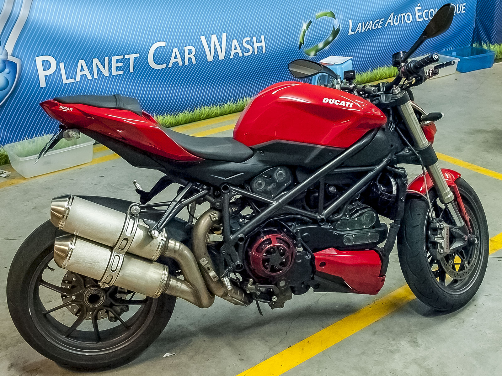 Lavage moto Ducati Streetfighter