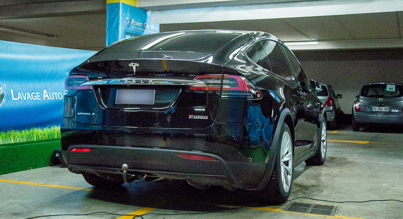 Nettoyage auto SUV Tesla Model X